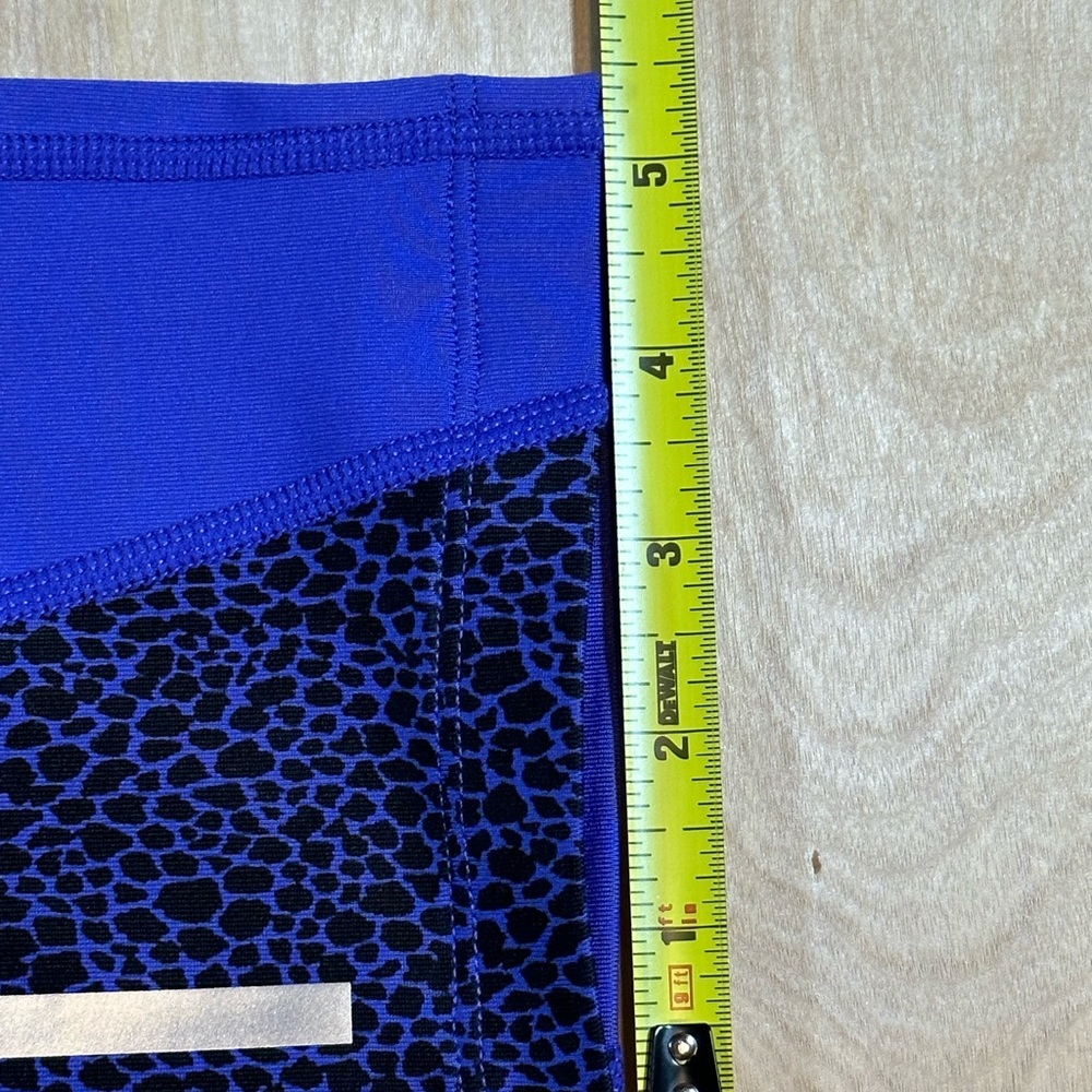 Nike Dri Fit Running Capri size small NWT - Picture 12 of 16